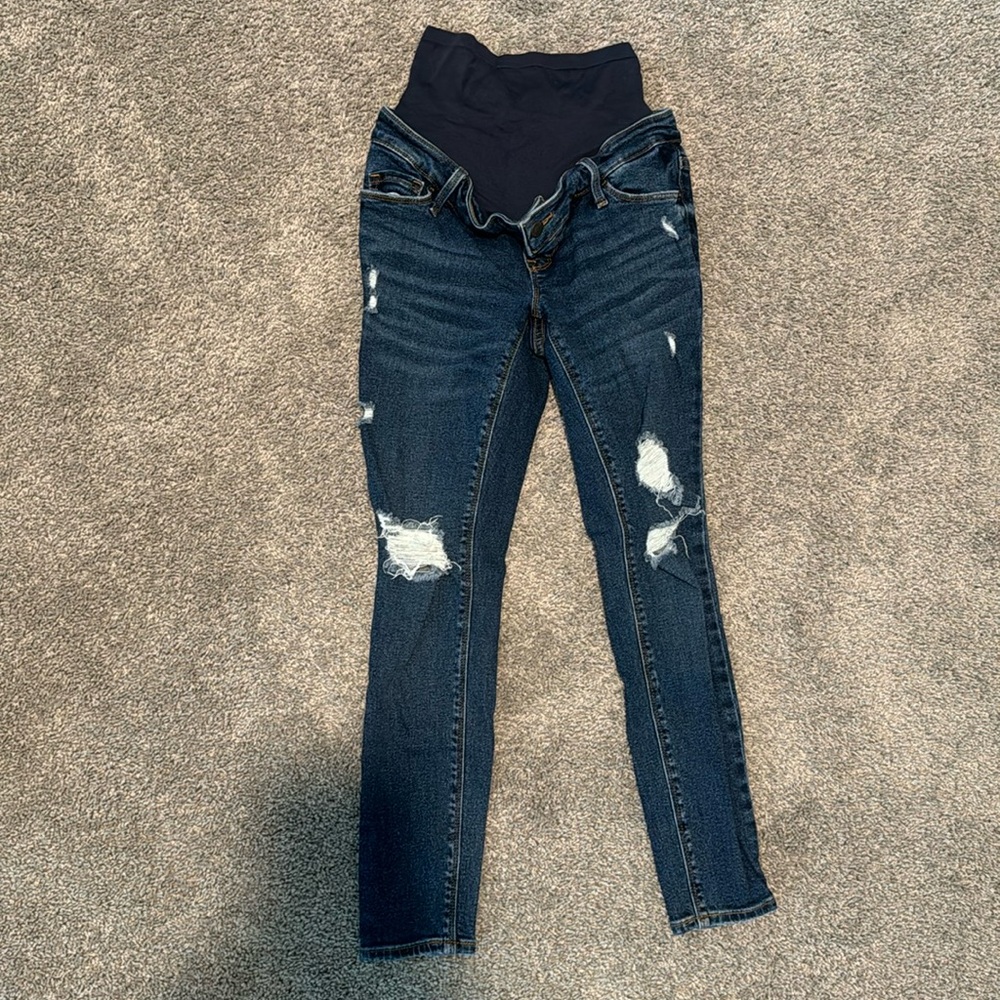 Old Navy Maternity Ripped Skinny Jeans